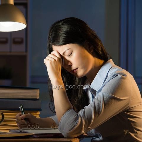 熬夜危害知多少，再不睡觉就刷爆视频啦！